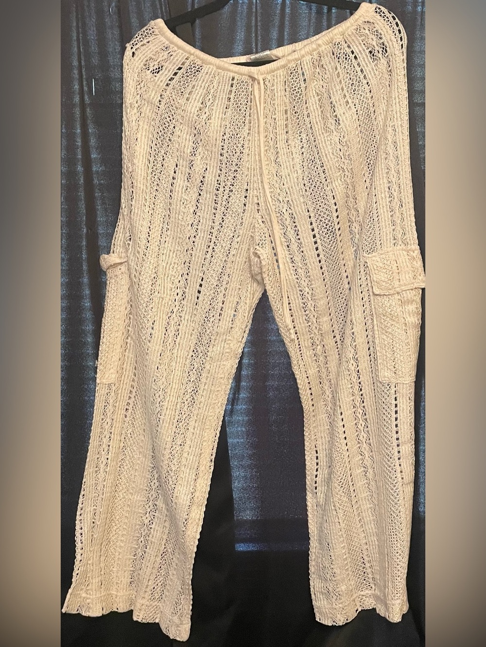Wild Fable Women's Crochet Mid Rise Swim Cover Up Cargo Pants Size Medium